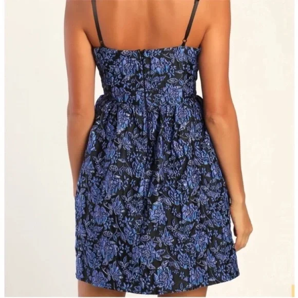 LULUS Adorable Nights Black and Blue Floral Jacquard Mini Skater Dress M NWT - Picture 2 of 10